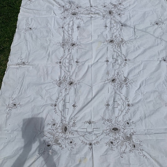 Table Cloths - Picture 8 of 8